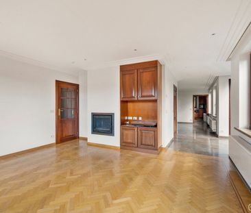 Tweeslaapkamerappartement met ruim terras te huur - Photo 4