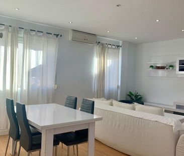 Piso de alquiler en Calle Martínez Campos, Ensanche Centro - Puerto - Photo 2