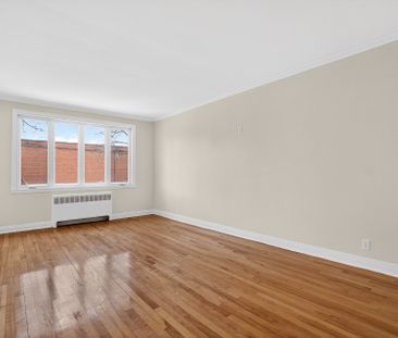 4881 Av. de Kent Montréal (Côte-des-Neiges, QC H3W - Photo 1