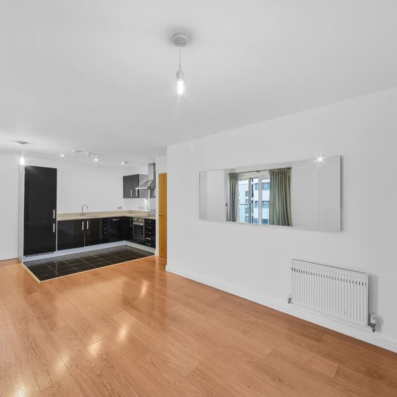 25 Barge Walk London SE10 - Photo 1