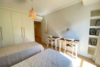 3 Bedroom Apartment with swimming pool, Benfica, Lisboa