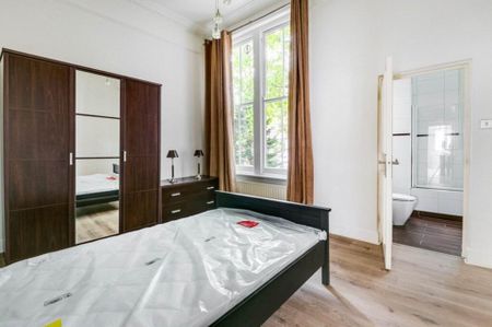 Price £3,300 pcm - Available 13/08/2026 - Furnished - Photo 4