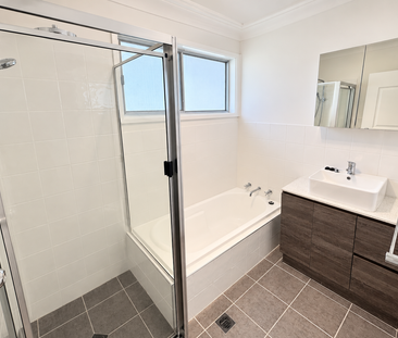 FRESHLY RENOVATED THREE BEDROOM HOME - Photo 6