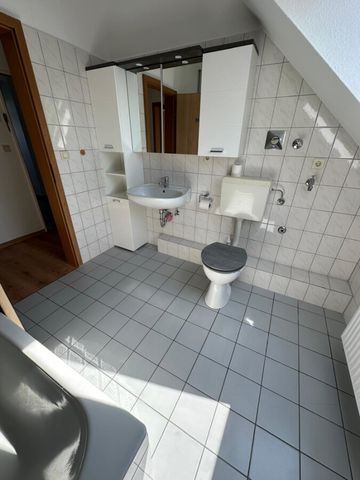 Helle 2-Zimmer-Wohnung in zentraler Lage mit Einkaufsmöglichkeiten im Ortsteil Heppens! Sofort frei! - Photo 5