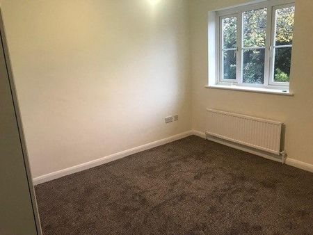 2 bedroom semi-detached house to rent - Photo 3