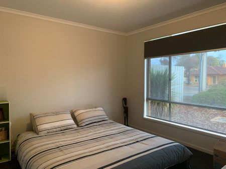 5 Bedroom Family Home - Photo 2