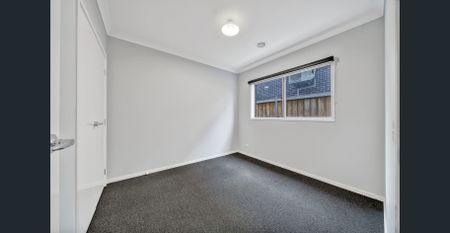 Beautifully Presented 4-Bedroom Home in the Prestigious Highgrove Estate, Clyde North!! - Photo 2