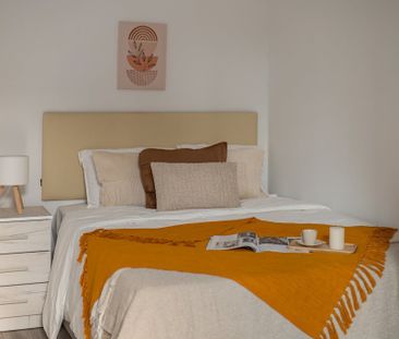 Carrer de Calàbria, Barcelona, Catalonia 08015 - Photo 5