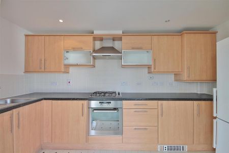 2 bedroom apartment to rent - Photo 3