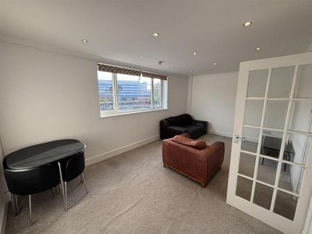1 bedroom flat to rent - Photo 2
