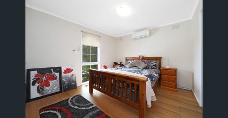 Spacious 3 Bedroom Family Home in Prime Wheelers Hill Location - Photo 4