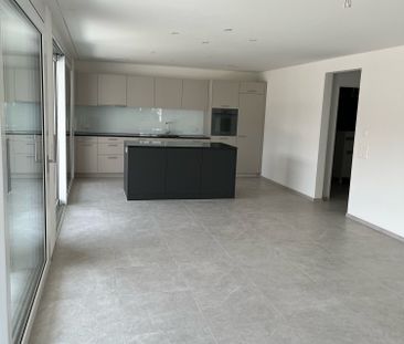 Attraktive, moderne (fast neue) 3½ Zimmerwohnung - Foto 3
