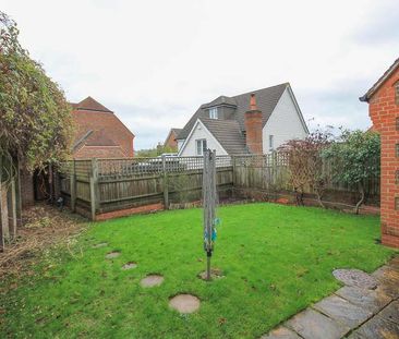 Walhatch Close, Forest Row, RH18 - Photo 2