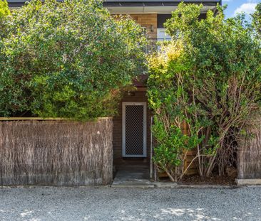 Perfectly positioned within a stones throw from Burnside Village an... - Photo 6