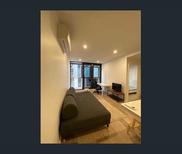 Stunning Inner City Living - Photo 2