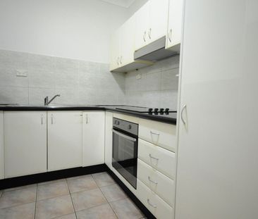 Spacious 2 bedroom apartment - Photo 4