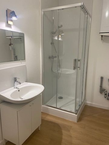 Studio Centre ville – - Photo 5