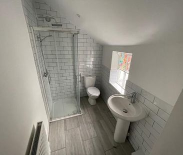 4 bedroom private hall to rent - Photo 6