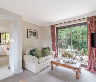 2 bedroom terraced house to rent - Photo 2