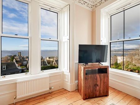 3 bedroom apartment to rent - Photo 4