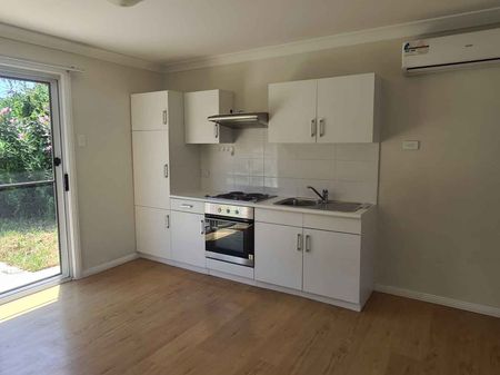 SPACIOUS 2 BEDROOM GRANNY FLAT - Photo 3
