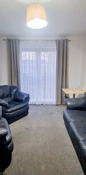 1 Bed Flat, Petal Court, E6 - Photo 1