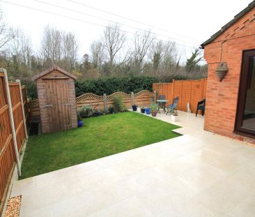 3 bedroom semi-detached house to rent - Photo 5