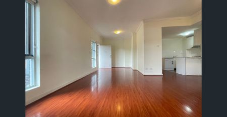 MODERN AND CONVENIENT - Photo 3