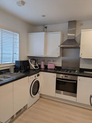 3 bedroom terraced house to rent - Photo 5