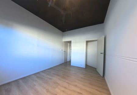 Nice and Clean Three-Bedroom House - Inspection by Appointment Welcome - Photo 2