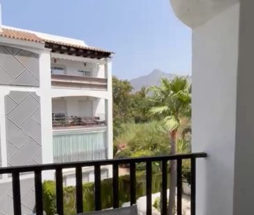 Apartment in Puerto Banús, Costa del Sol - Photo 5