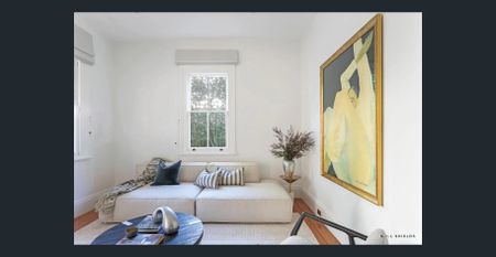 Timeless Character, Everyday Comfort - Photo 4