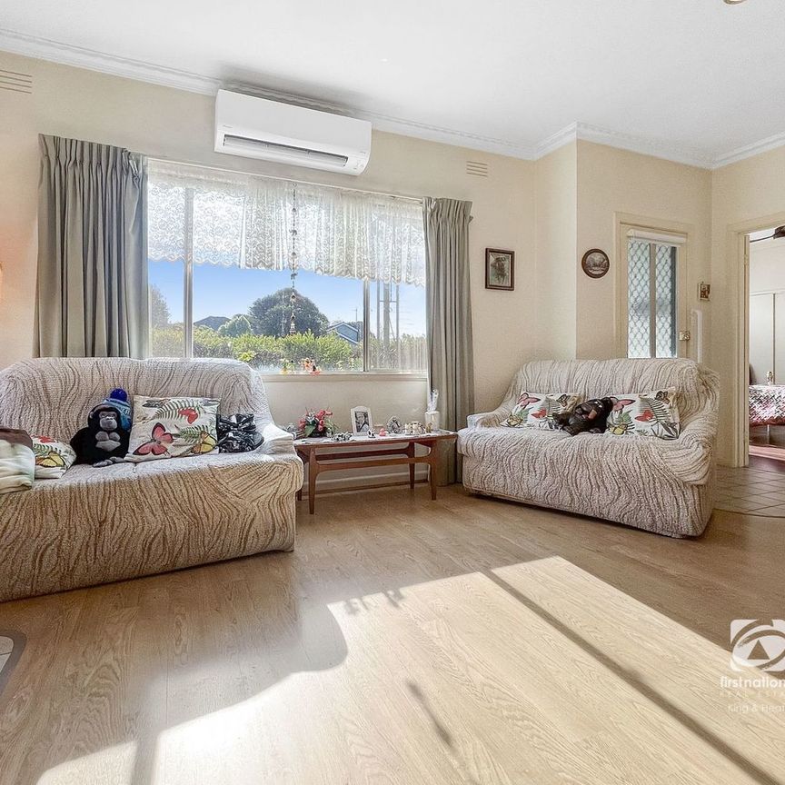 HANDY CORNER LOCATION! - Photo 1