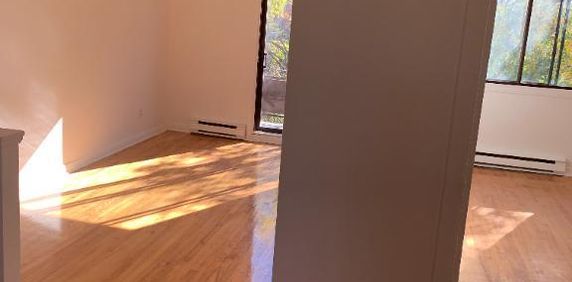 🏡 Grand 4 ½ lumineux à louer – 9305, 24e Avenue (3e étage) – 1 200 $/mois - Photo 2