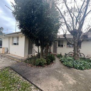 Central unit in a great location - Photo 2