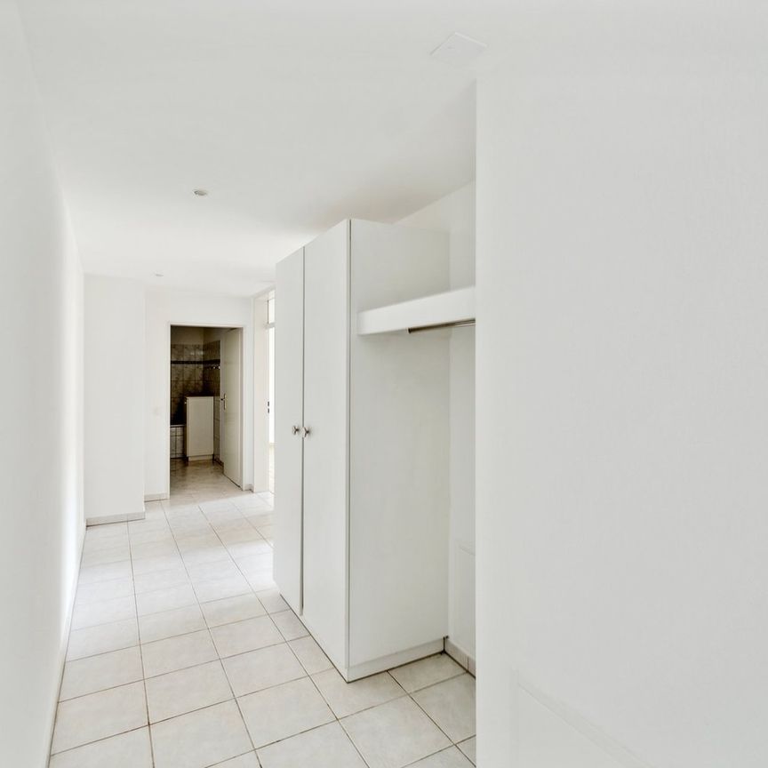 "Grosszügige 3.5 Zimmerwohnung mit viel Stauraum!" - Photo 1