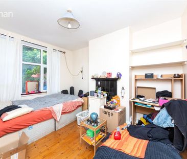 4 bedroom terraced house to rent - Photo 4