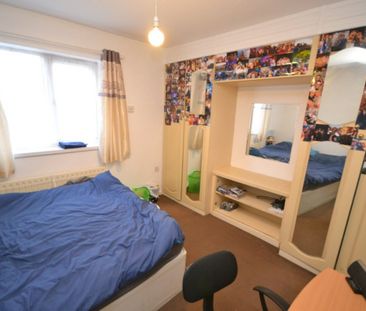 4 bed Semi-Detached House for Rent - Photo 3