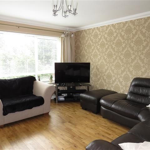 St Davids Close - Photo 1