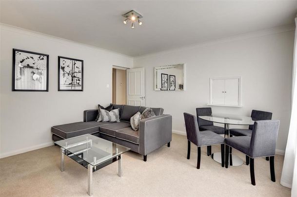 2 bedroom flat to rent - Photo 1