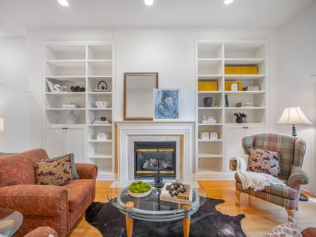 For Lease - 81 Brant Street, Oakville, Ontario - Photo 3