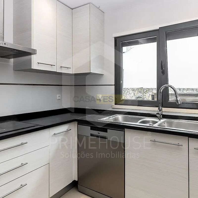 House T3 in Azeitão (São Lourenço e São Simão), Setúbal - Foto 1