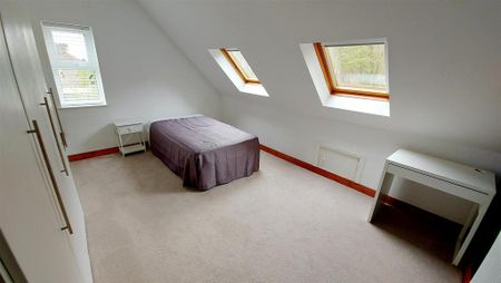 5 bedroom semi-detached house to rent - Photo 3