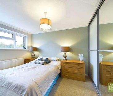 Turnberry, Bracknell, Berkshire, RG12 - Photo 1