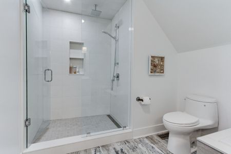 For Lease - 303 LAKE DR EAST Drive, Georgina, Ontario - Photo 4