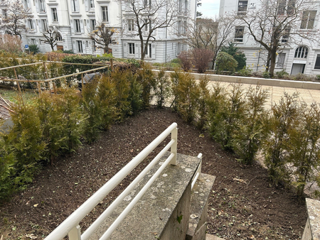 A LOUER ! beau studio avec jardin quartier sous-gare - Photo 4