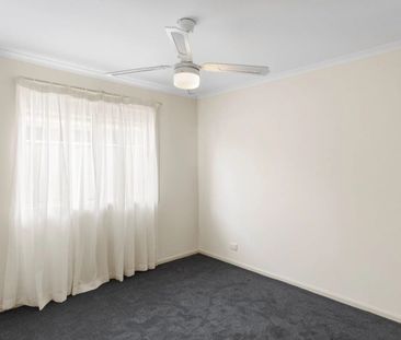 Modern 4 Bedroom Family Home in a Quiet Community - Photo 6