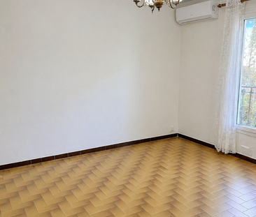 Location Appartement 2 pièces 49m² LA VALETTE DU VAR 83160 - Photo 3