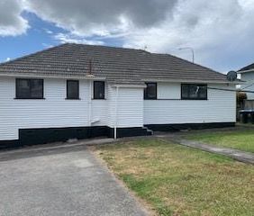4 Bedroom Home - Mt Roskill - Photo 1
