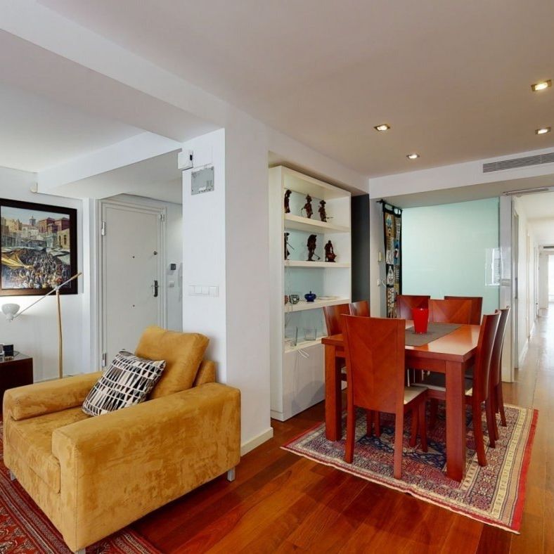 Luxury apartment with 2 terraces in Valencia - Photo 1